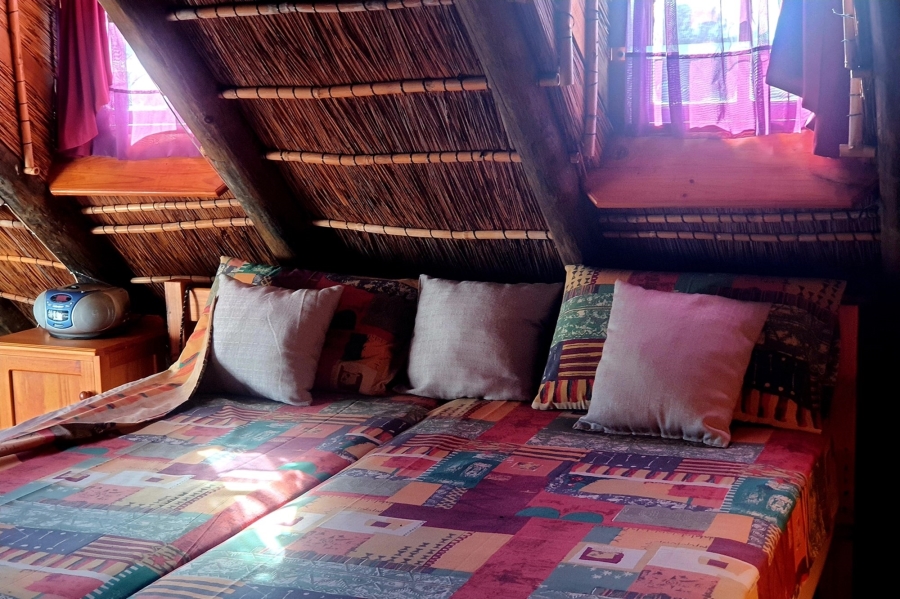 4 Bedroom Property for Sale in Boggomsbaai Western Cape